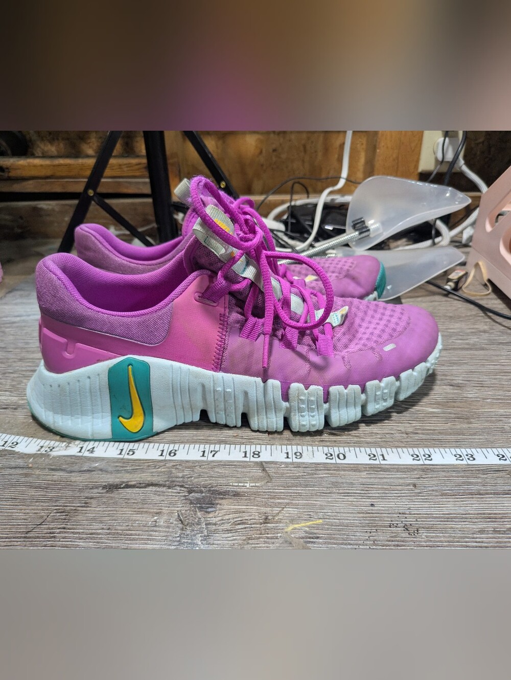 Nike Free Metcon 5 workout shoes in the hyper violet colorway Women Size 10